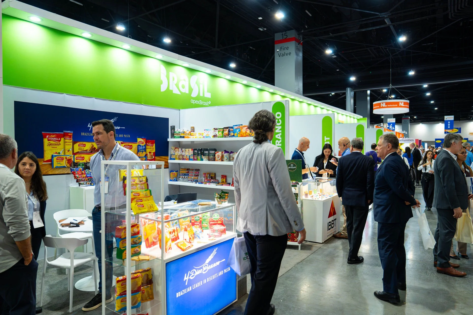 Empresas brasileiras celebram excelentes resultados na Americas Food & Beverage Show 2026