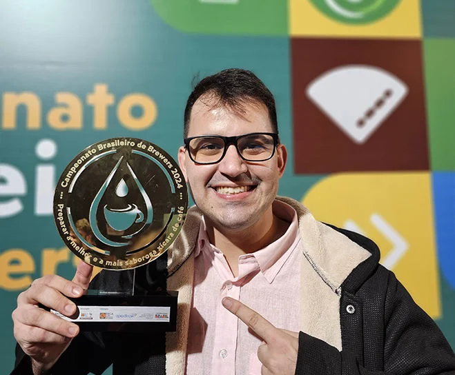 Rubens Vuolo, de Cuiabá (MT), é o novo campeão brasileiro de Brewers Cup