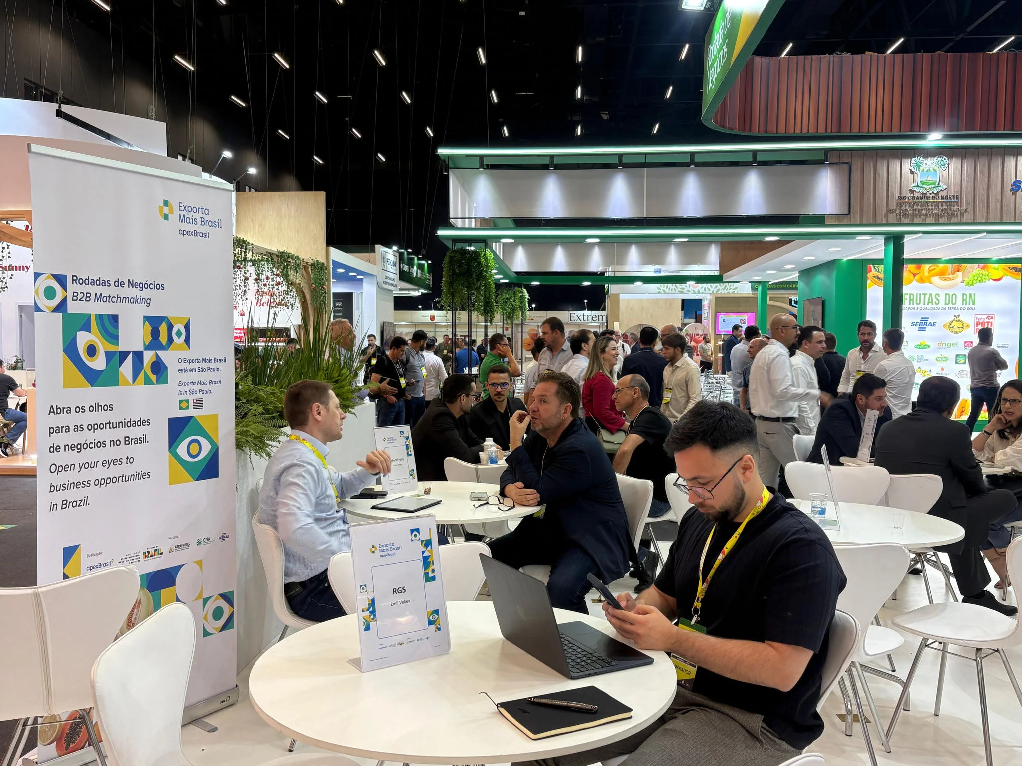 Edição de frutas do Exporta Mais Brasil movimenta São Paulo com visitas técnicas e rodadas de negócios