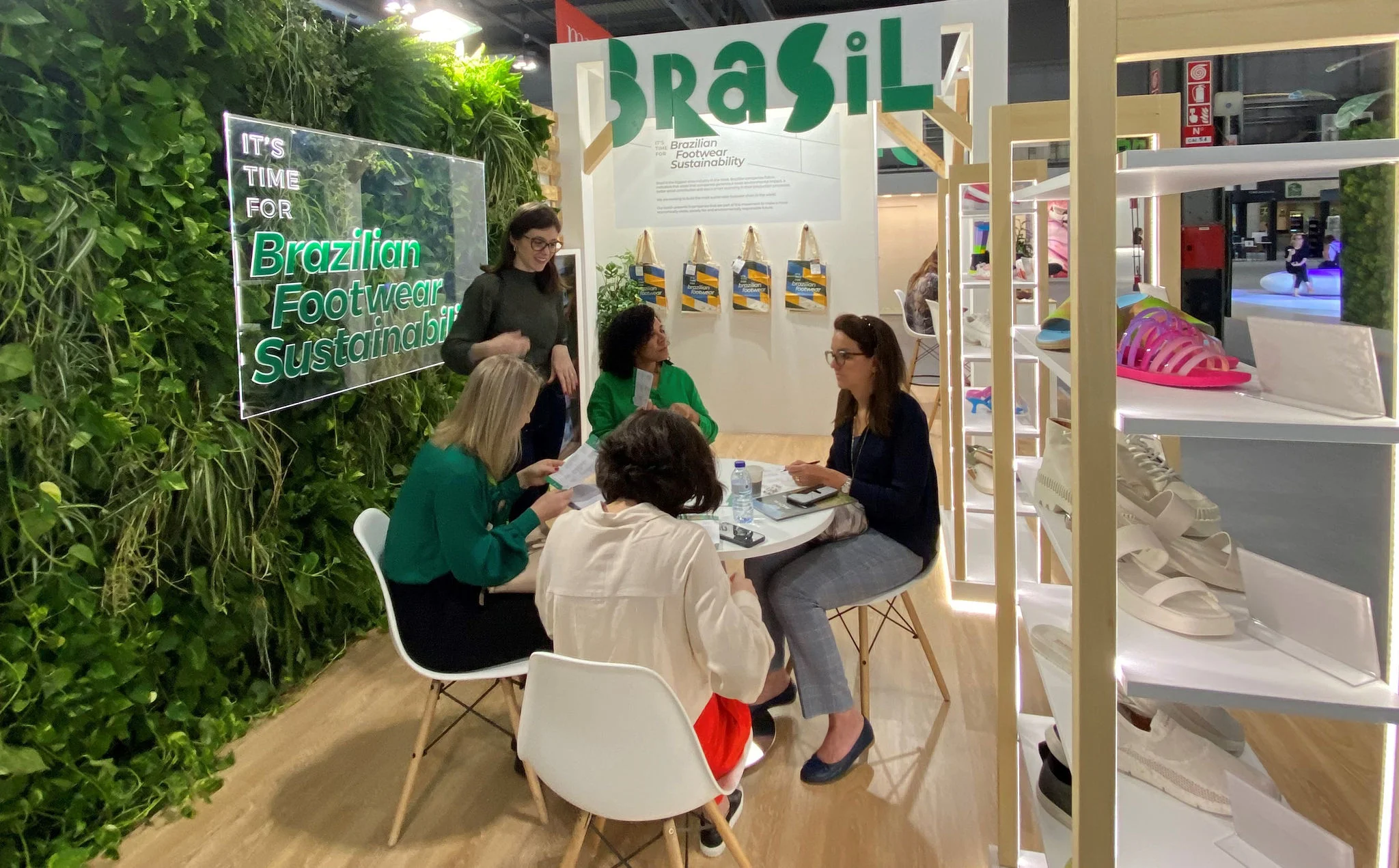 Moda brasileira brilha em Milão e Nova York em setembro