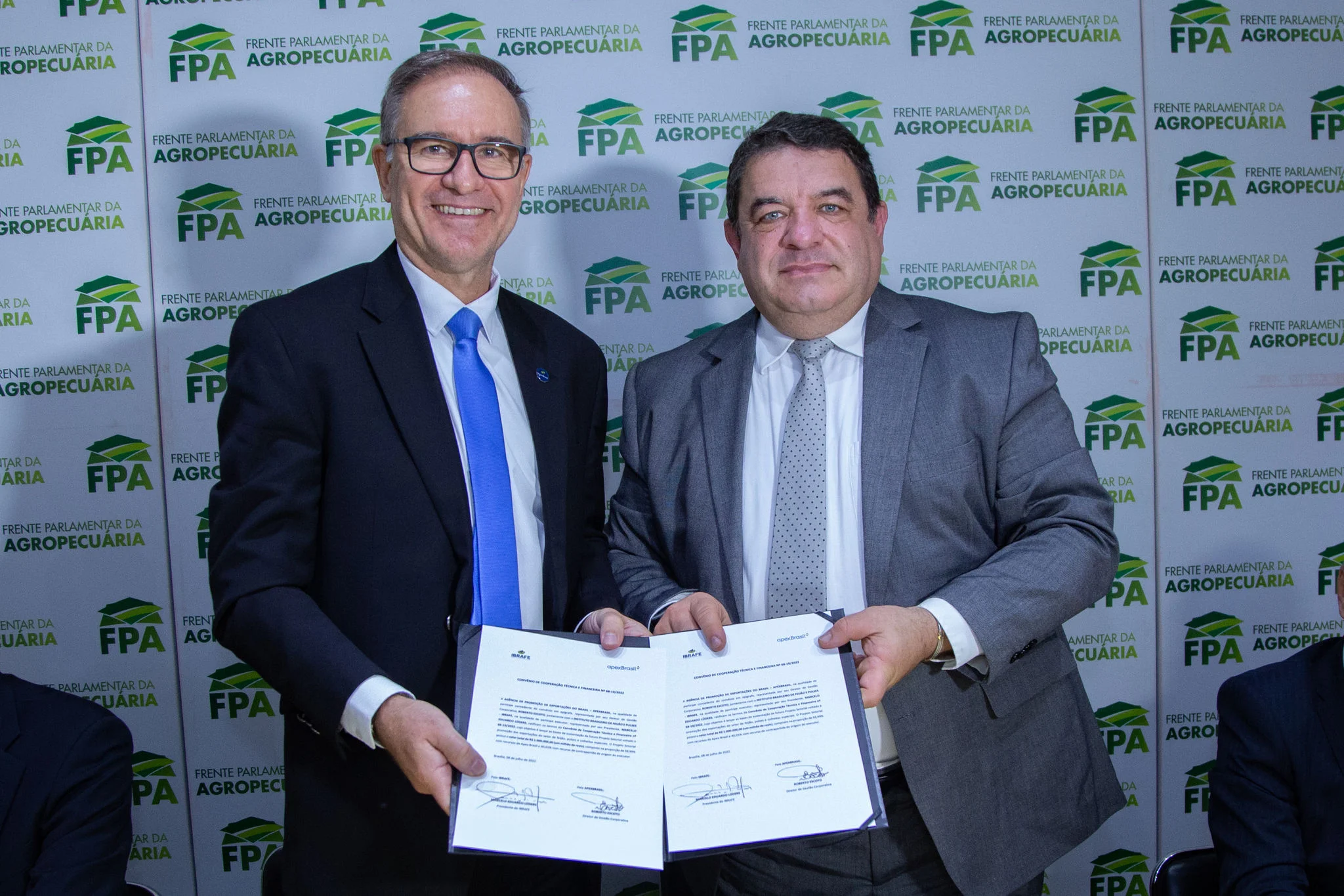 ApexBrasil e Ibrafe assinam convênio para o maior projeto em prol das exportações de feijões e gergelim do Brasil