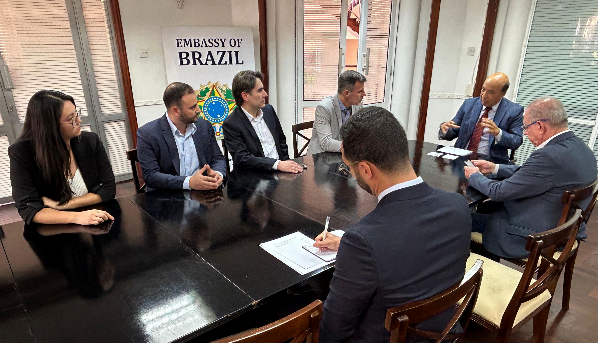 Missao Africa: Brazilian Renderers realiza reunião com Embaixada do Brasil no Quênia