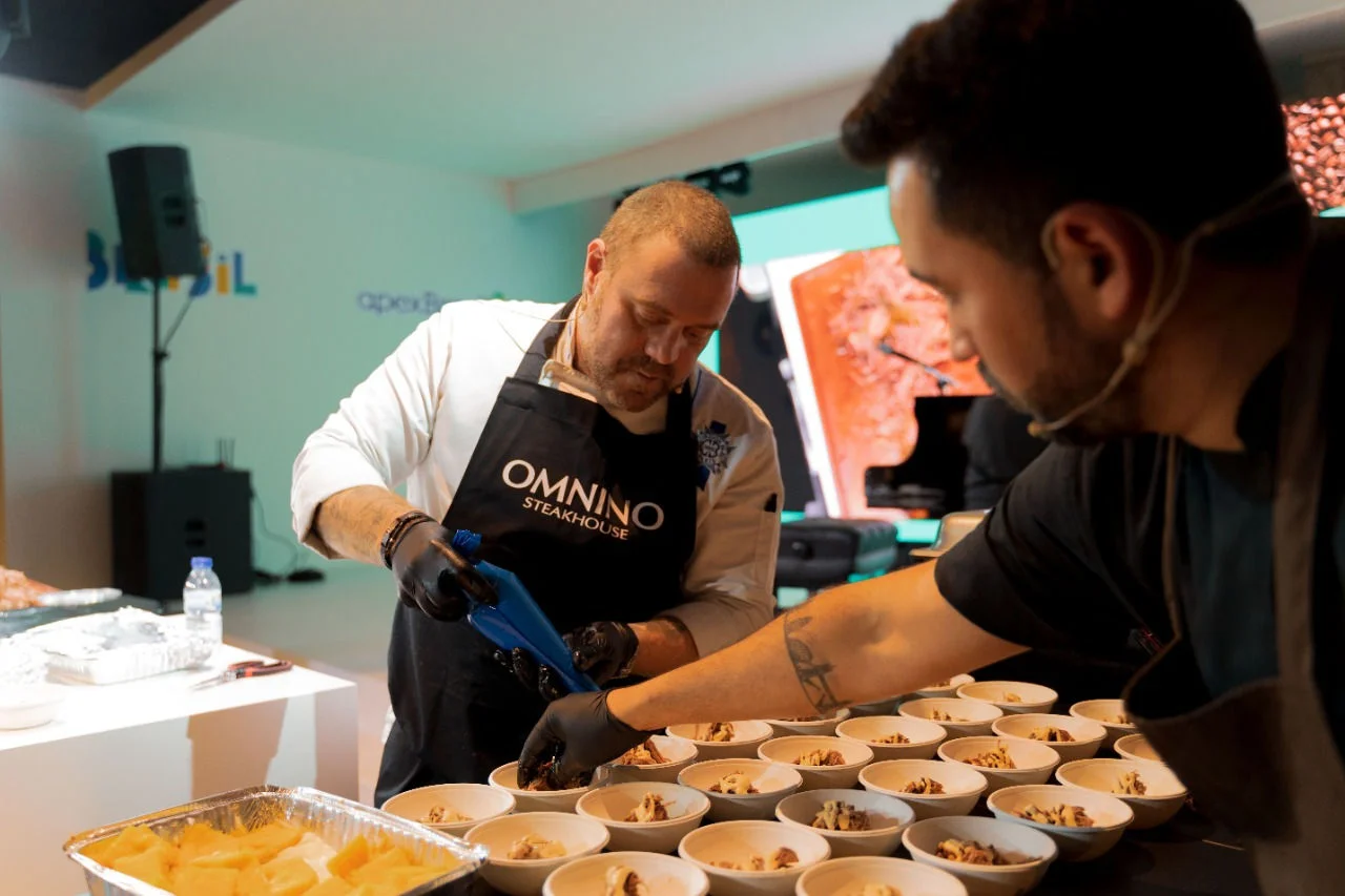 Casa Brasil Lisboa: cooking show com pratos típicos e demonstração de cortes bovinos ganha a atenção de brasileiros e portugueses