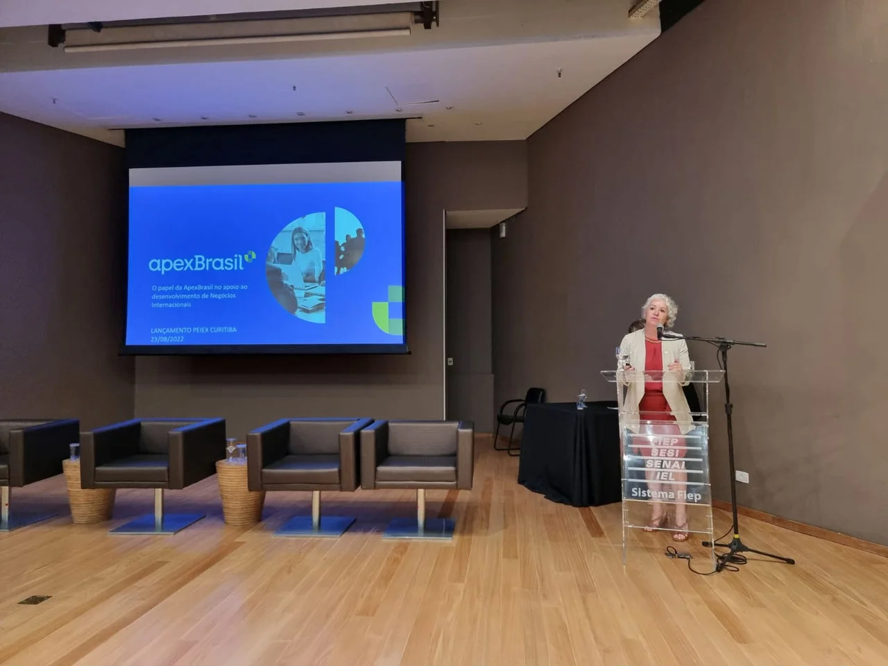 ApexBrasil e Fundação Araucária lançam programa que vai capacitar gratuitamente 250 empresas de Curitiba para exportação 