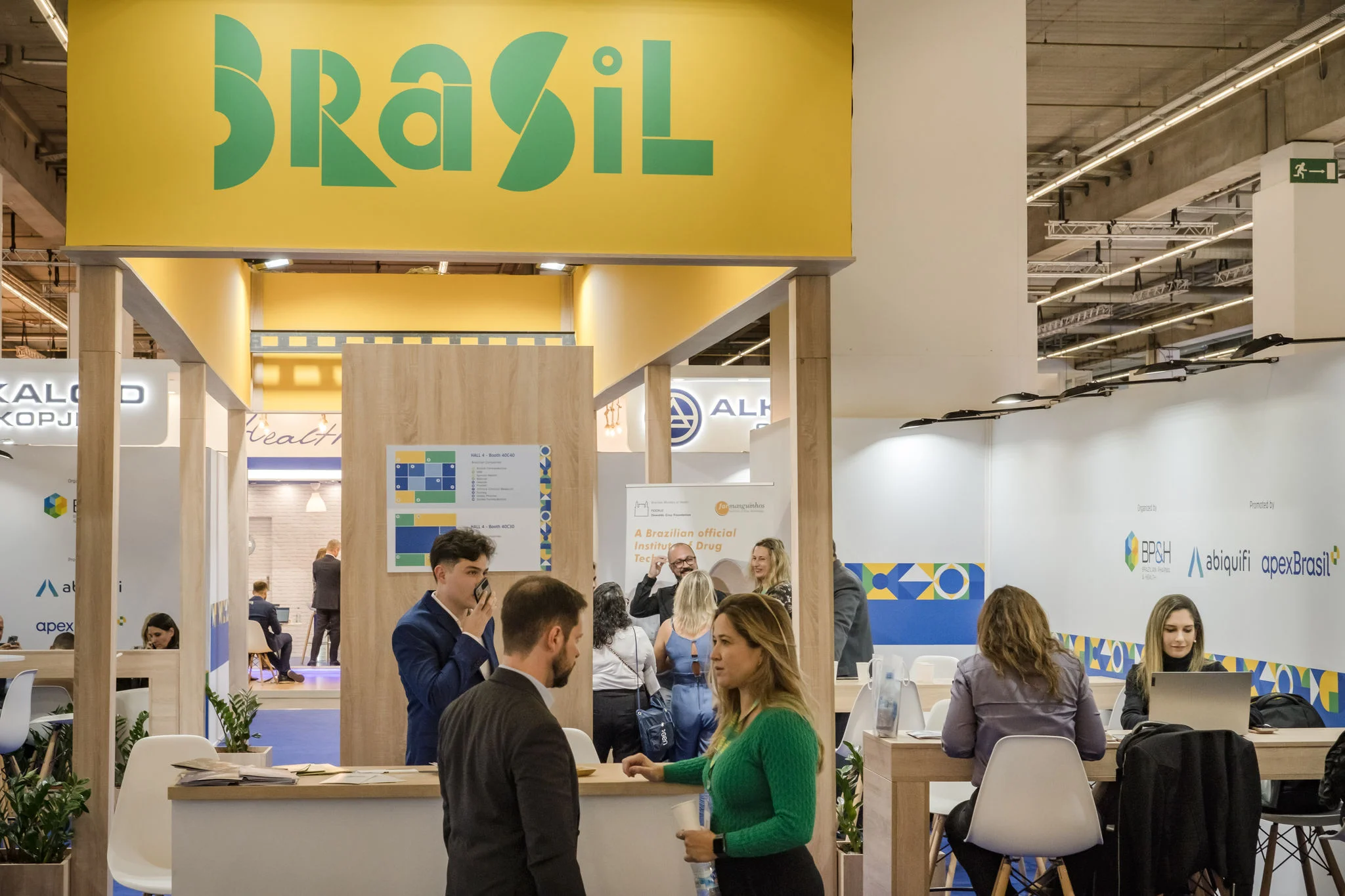 Delegação brasileira com 34 empresas do setor farmacêutico participa da CPhI Worldwide 2023 na Espanha