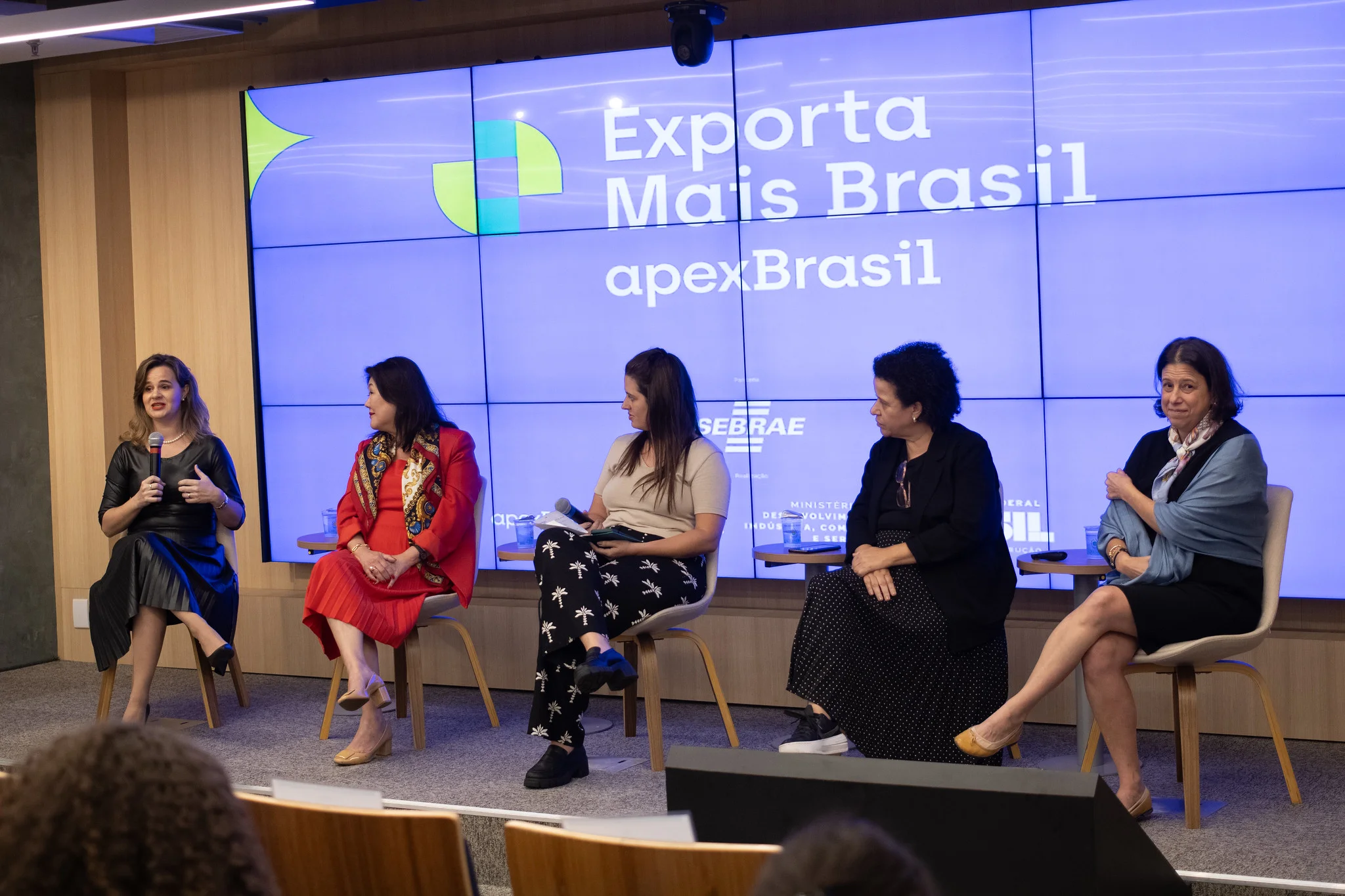 Mel e própolis nacionais movimentam mais de R$ 12 milhões em negócios durante a 8ª rodada do Exporta Mais Brasil 