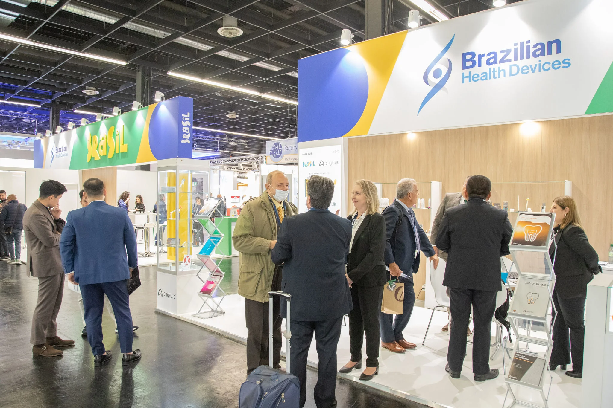 Indústria odontológica brasileira fortalece presença global na IDS 2025