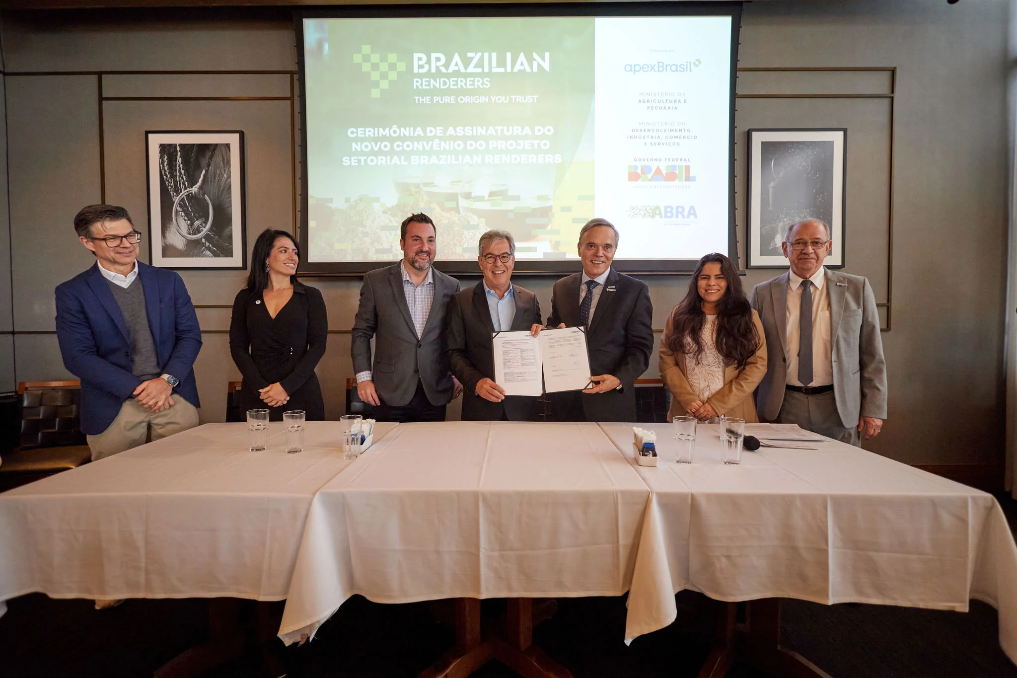 ApexBrasil renova convênio que fortalece setor de reciclagem animal