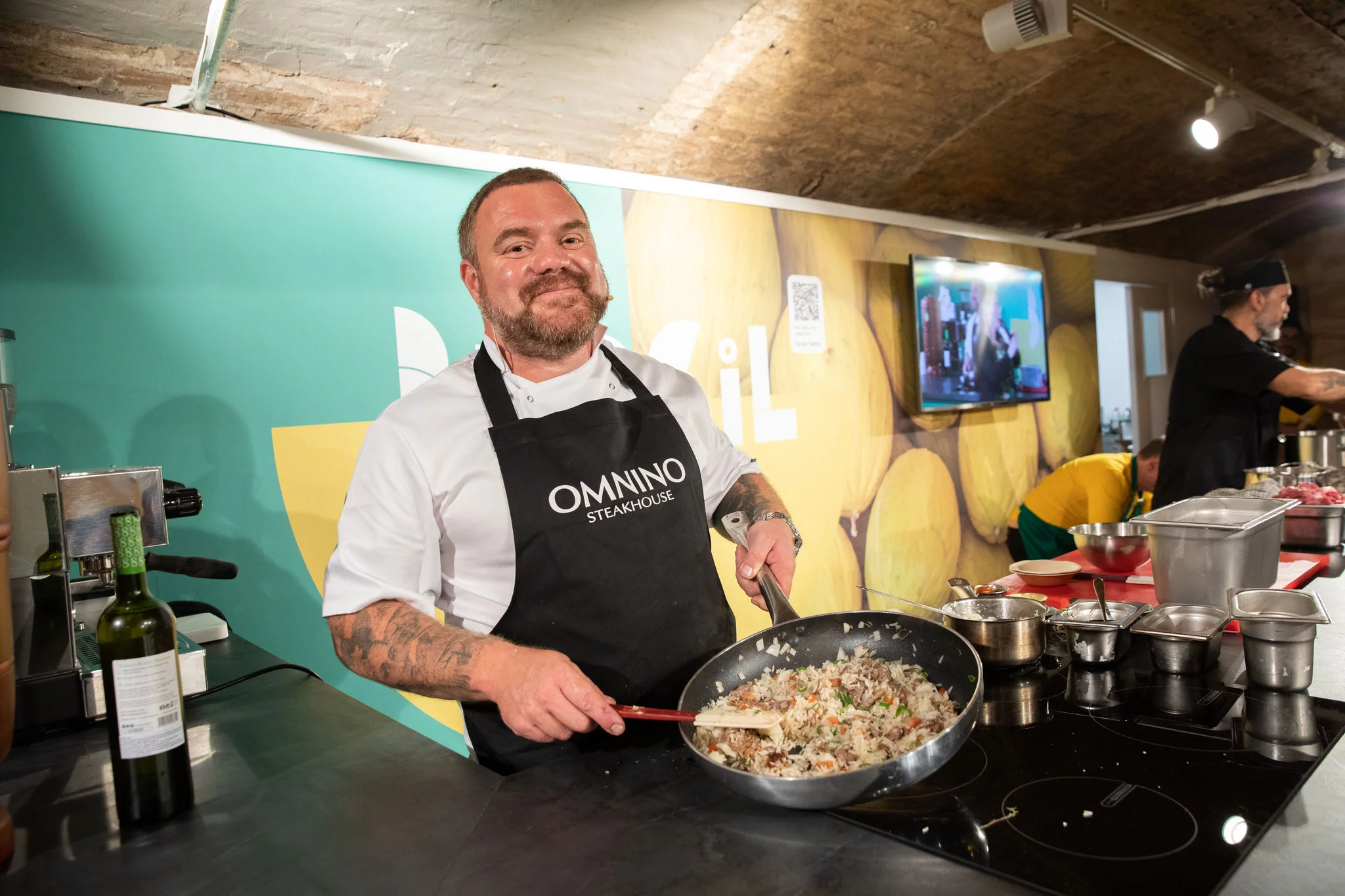 Em 10 dias de funcionamento, Casa Brasil, em Londres, recebe mais de cinco mil visitantes