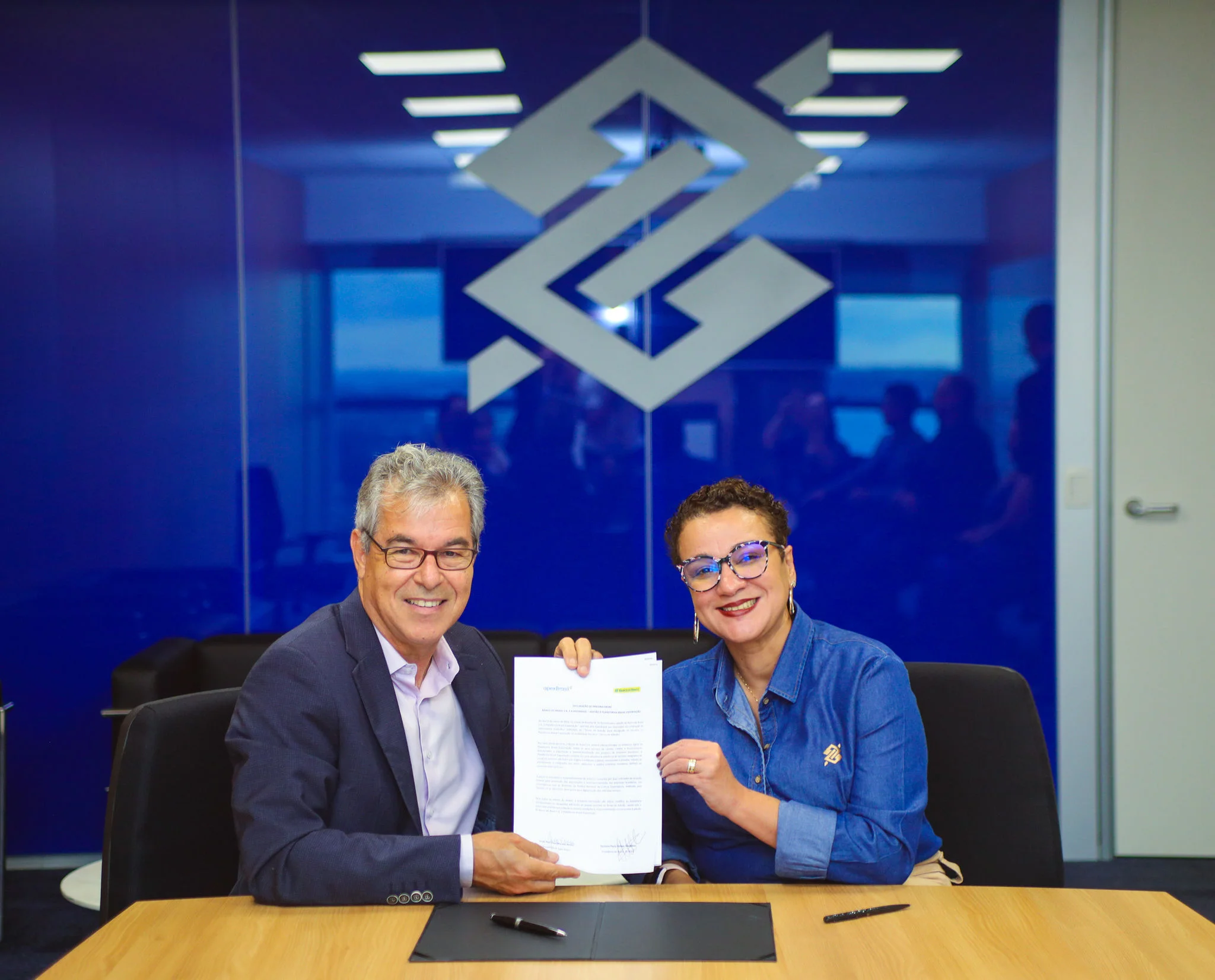 Banco do Brasil e ApexBrasil firmam parceria para facilitar acesso a soluções na Plataforma Brasil Exportação
