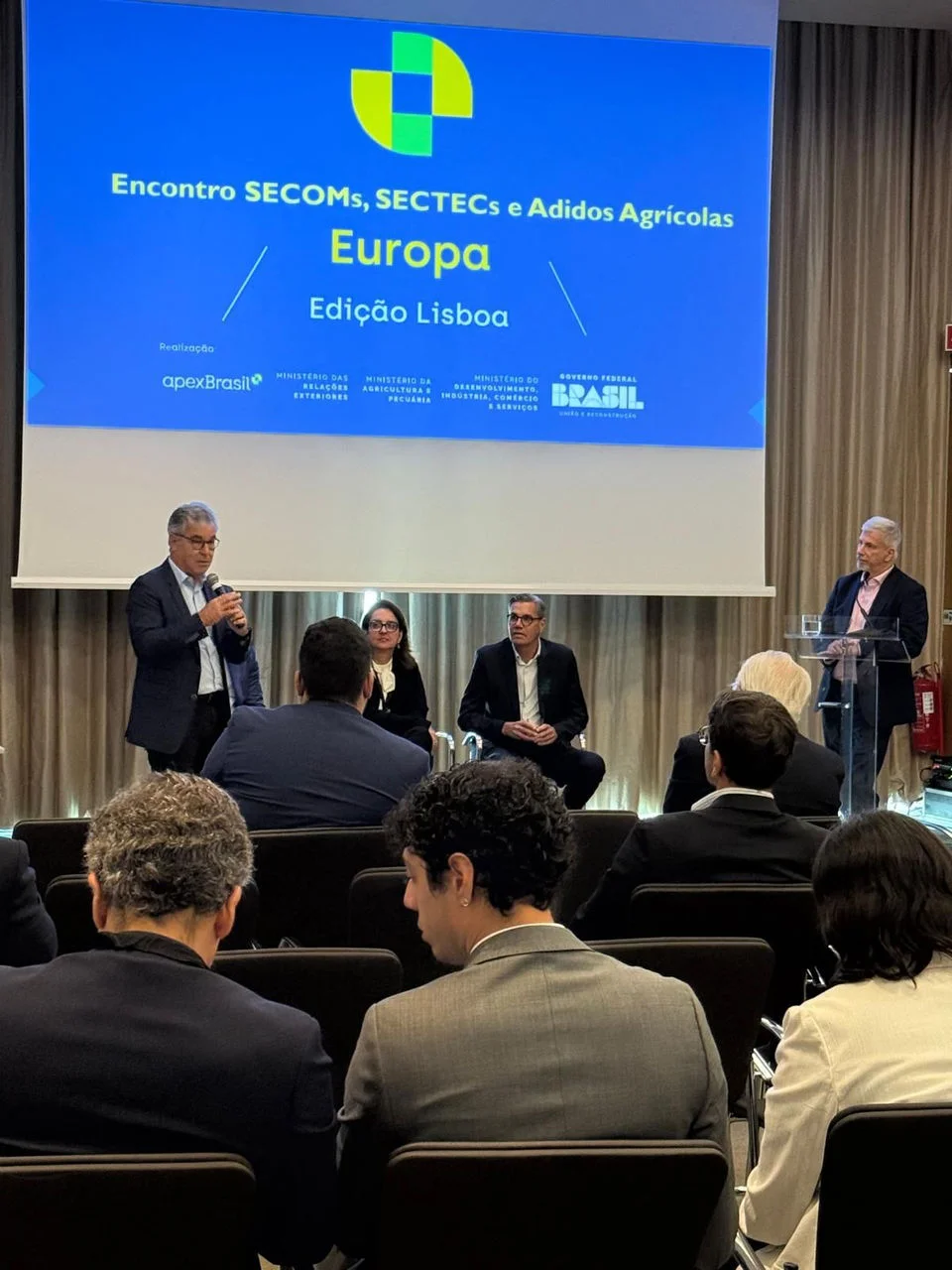 Em Dubai, ApexBrasil encerra ciclo global de Encontros de SECOMs, SECTECs e adidos agrícolas iniciado em 2023 