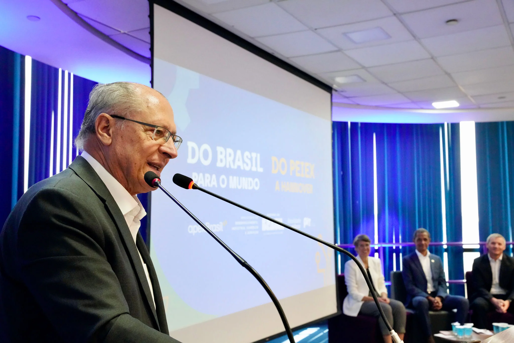 ApexBrasil realiza evento “Do Brasil para o Mundo: do PEIEX a Hannover”, em São José dos Campos (SP) e lança núcleo PEIEX na cidade. 