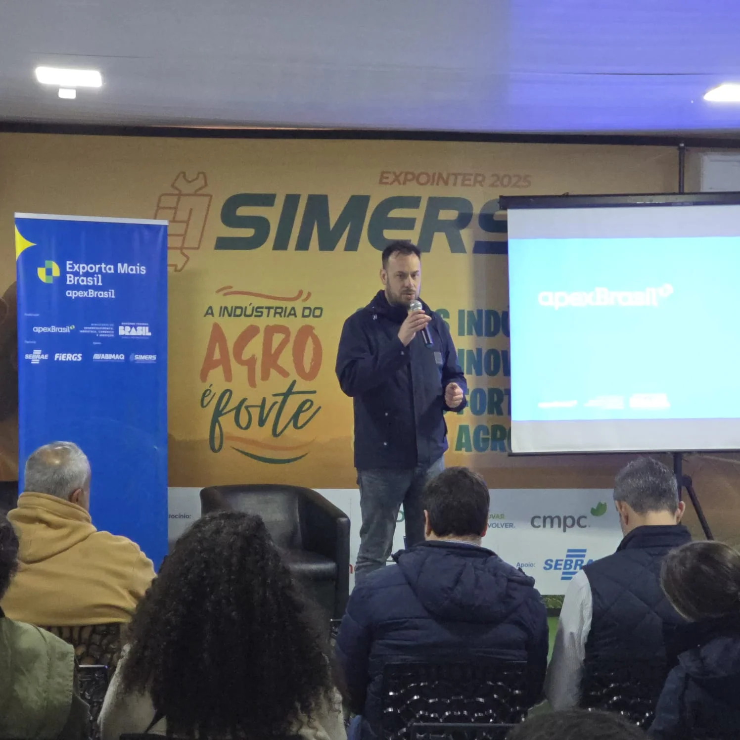Exporta Mais Brasil movimenta mais de US$ 2 milhões no setor de Máquinas e Equipamentos Agrícolas, em Esteio (RS) 