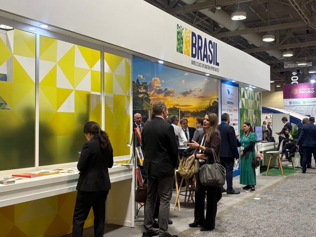 Pavilhão brasileiro no PDAC 2026 em Toronto, Canadá.