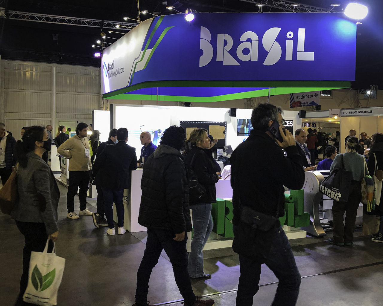 Empresas brasileiras confirmam presença na Simatex 2024