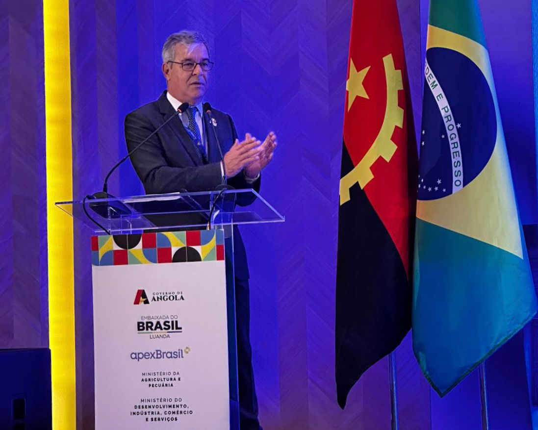 Brasil e Angola retomam parceria
