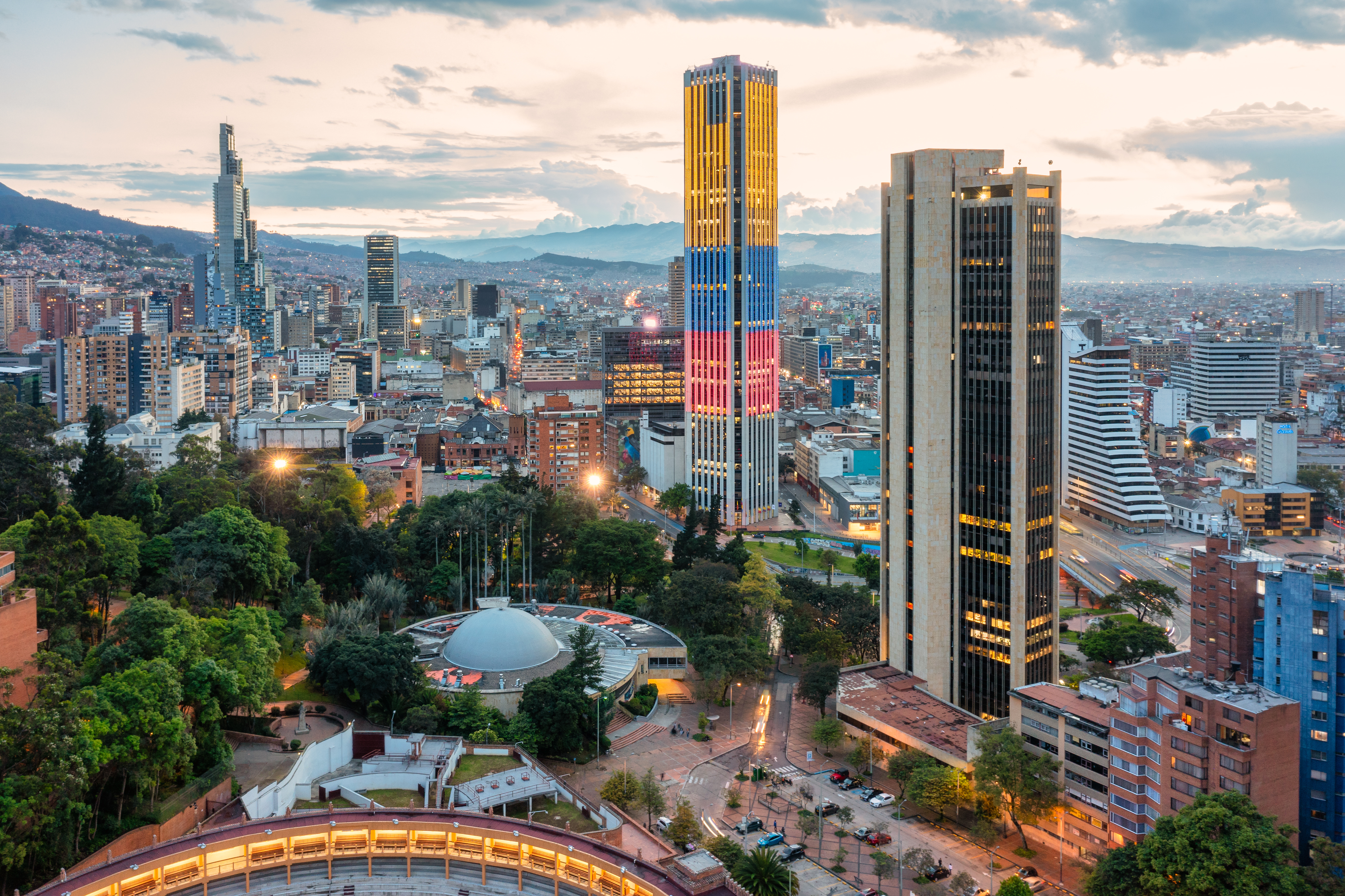 Empresas brasileiras do setor plástico transformado participam de missão comercial à Colômbia com foco na internacionalização