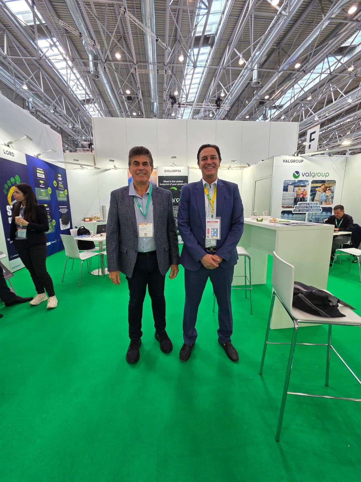 Think Plastic Brazil leva mais de 300 visitantes ao dia no espaço brasileiro na Feira K 2025