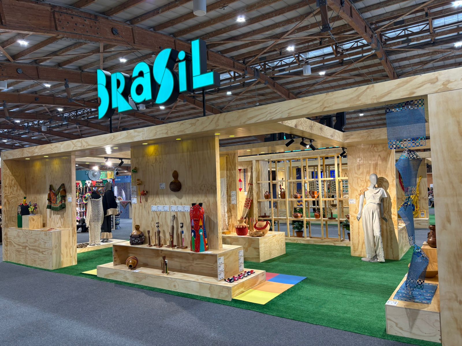 Brasil celebra sucesso na Expoartesanías 2024 e divulga calendário do Programa Brasil Feito à Mão para 2025 