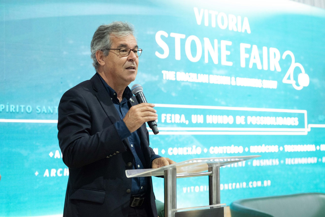 Jorge Viana visita Vitória (ES) para encontro com lideranças do governo e participação na Vitória Stone Fair