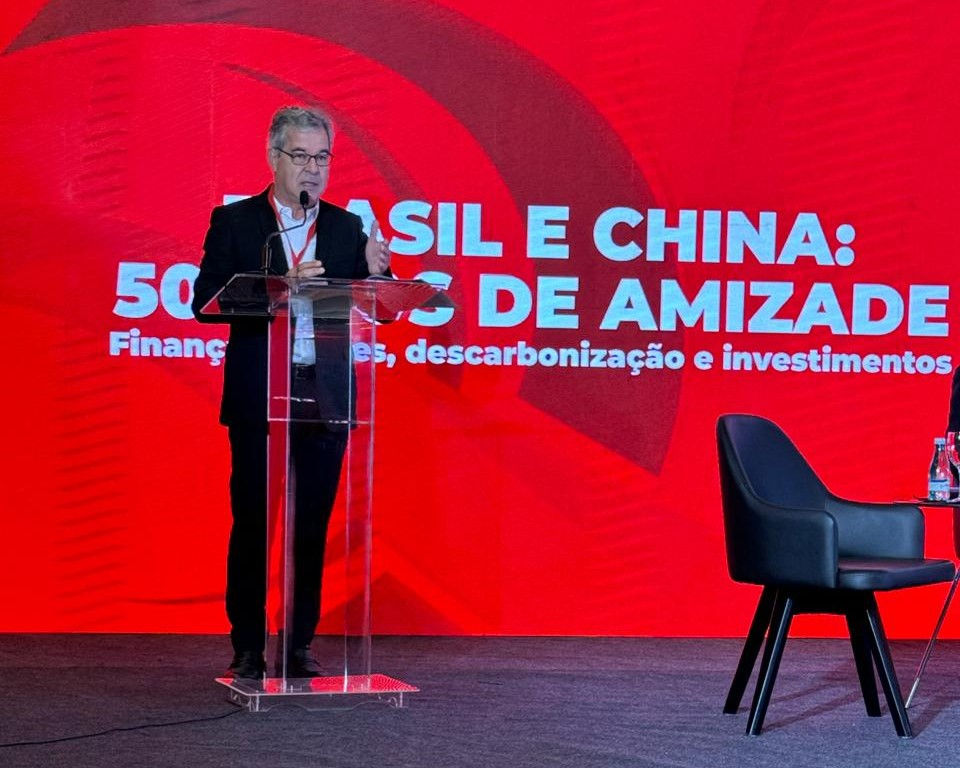 Brasil e China: Jorge Viana defende aumento dos investimentos chineses em infraestrutura e energia renovável no Brasil